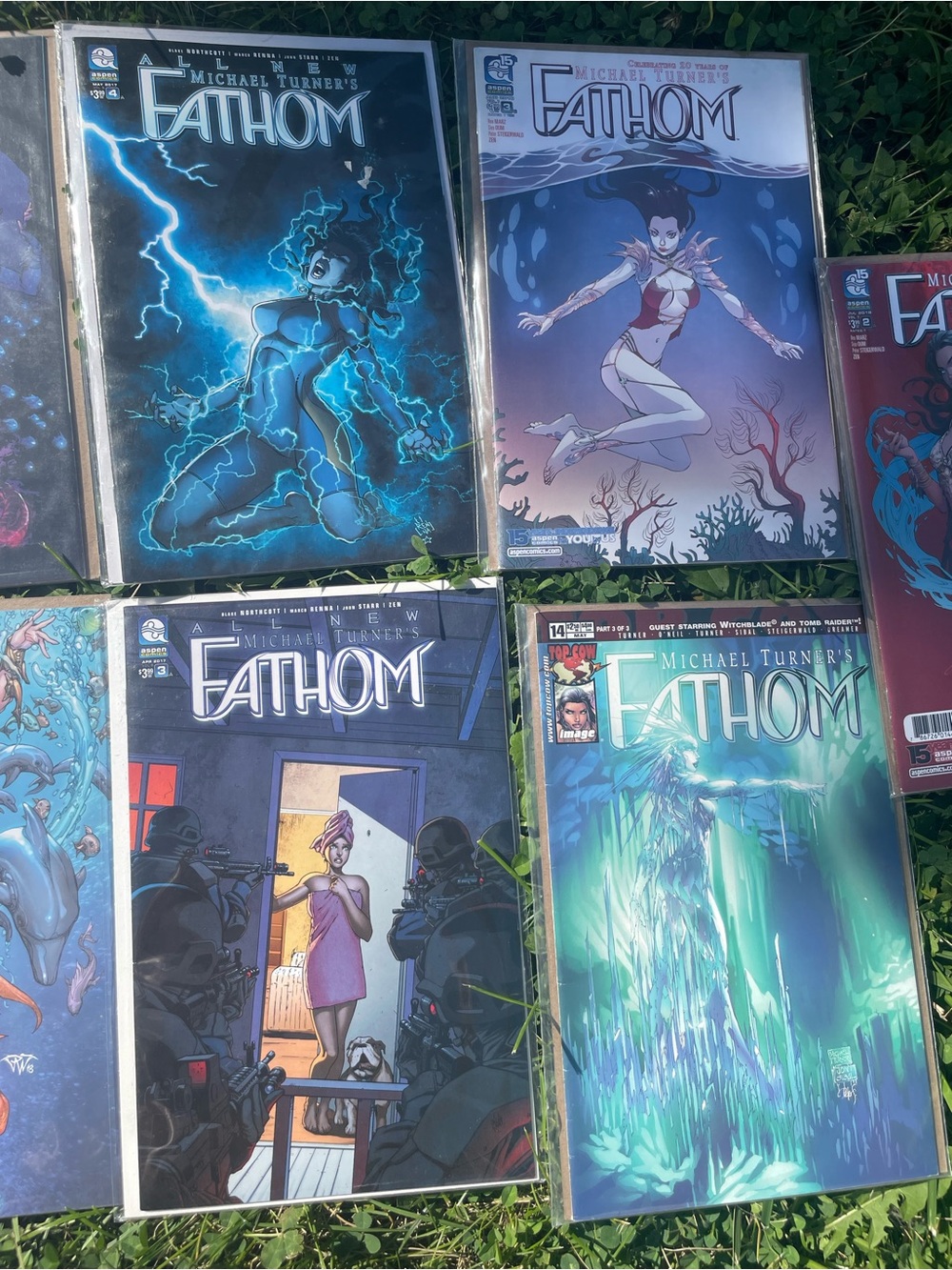 Fathom Comic Book Bundle - Picture 2 of 9